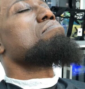Wesley Snipes Instagram - #Coming2America behind the scenes magic made by @staceykutzlive 🙌🏿👑 

Thank you for keeping General Izzi FRESH👑😎

Makeup by: @makeupbyvera7 

“Coming 2 America” streaming now on Amazon Prime! 

@amazonprimevideo @zamundaroyals 

#coming2america #hairtransformation #royalhair #zamundaroyals #zamunda #blackhairstyles #wesleysnipes #daywalkerklique #behindthesceneshair #generalizzi #izzidoesit