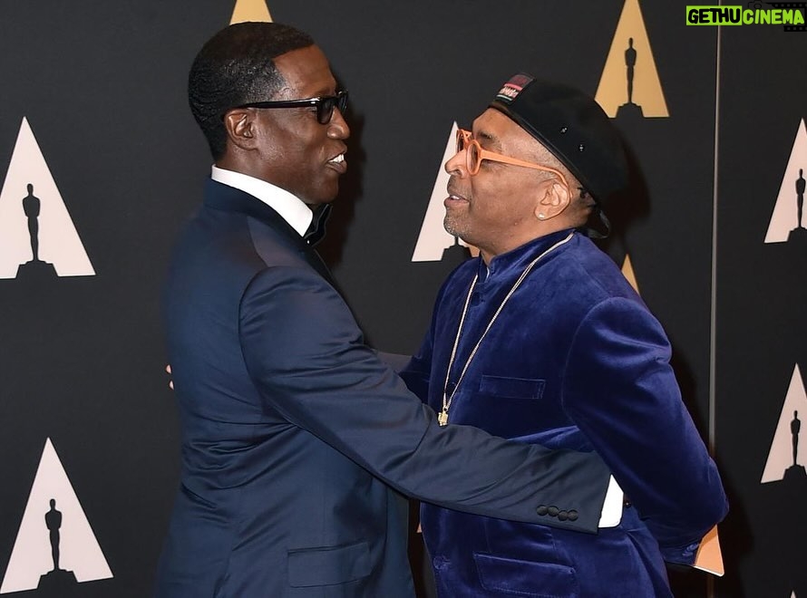Wesley Snipes Instagram - Another trip around the sun for my brother @officialspikelee 🙏🏿☀️