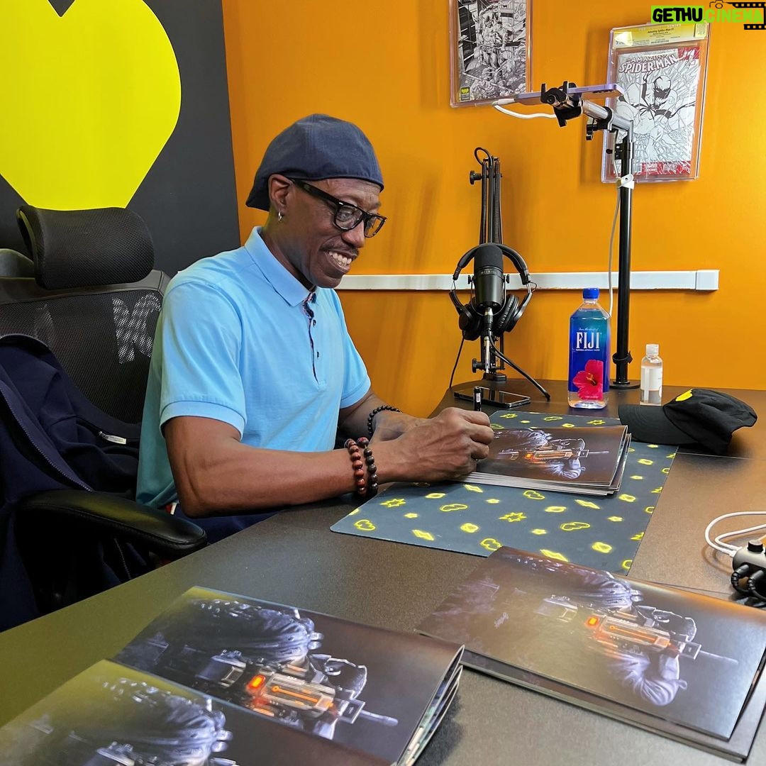 Wesley Snipes Instagram - Oh yeaaa, We are going to have a REAL good time today ๐๐ฟ Itโs comic book day and The Exiled is at your local shop. #theexiled #indiecomics #comicbookday #DaywalkerKlique @whatnotpublishing @eskivoart @giftedrebelsco @pcbproductions