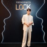 Wi Ha-jun Instagram - 티파니앤코의 새로운 컬렉션 ‘티파니락’ 팝업 행사에 다녀왔어요.!! 신세계 강남점 1층에서 진행 중이니 여러분도 방문하셔서 구경 해보세요! 😊 @tiffanyandco #Tiffanyandco #TiffanyLock #Tiffanypartner #티파니앤코 #티파니락 #ad 신세계백화점 강남점
