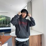 Wi Ha-jun Instagram – 여러분들과 하루 빨리 만나고 싶네요! 감기 조심하세요! 🤗💪