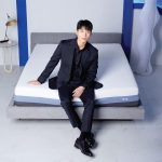 Wi Ha-jun Instagram – Feel the experience of Wi Ha Jun’s healthy sleep with the INTHEBOX Dash mattress designed with Orthopedic technology Using a type of pocket spring, a soft layer of memory foam, a cool Super Cool Fabric cover plus a Foam Encasement 
With love from @inthebox.id @inthebox.sea @letspopthebox 💕😍🔥
#INTHEBOX #SenyamanKasurINTHEBOX #IntheboxWiHaJun
#ITBxWHJ #INTHEBOXDash