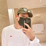Wi Ha-jun Instagram – Have a happy weekend🐤😊