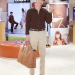 Wi Ha-jun Instagram - 토즈(@tods) 크리에이티브 디렉터 발테르 키아포니(@walterchiapponi)가 선보이는 2023 봄 컬렉션을 롯데백화점 잠실점 에비뉴엘 팝업스토어에서 만나보세요.! 2월25일 토요일까지 진행 됩니다.!💪🤗🥰 #토즈 #TodsSS23 @tods