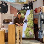 Wi Ha-jun Instagram - 토즈(@tods) 크리에이티브 디렉터 발테르 키아포니(@walterchiapponi)가 선보이는 2023 봄 컬렉션을 롯데백화점 잠실점 에비뉴엘 팝업스토어에서 만나보세요.! 2월25일 토요일까지 진행 됩니다.!💪🤗🥰 #토즈 #TodsSS23 @tods