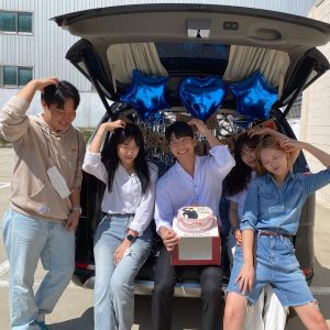 Wi Ha-jun Instagram - 그동안 작은아씨들과 최도일을 사랑해 주신 여러분께 진심으로 감사드립니다.! 여러분들의 큰 사랑 덕분에 무한 행복을 느끼며 벅찬 하루하루를 보냈습니다.! 작은아씨들과 저 최도일이 여러분들 가슴 속에 오래오래 남기를 바라고 앞으로 더 깊이있고 진정성 있는 배우로 성장해서 좋은 모습 보여드리도록 하겠습니다.! 진심으로 감사드리고 사랑합니다!💕💕
-미스테리섹시 최도일- 

그리고 현기, 지원이, 연주, 서진이 
나의 첫팀! 너희들 덕분에 힘내서 촬영했고 진심으로 행복했어! 고생했고 고맙고 언제나 응원하고 존중하고 애정해🥰😍
#작은아씨들 #최도일 #도일이이제안녕