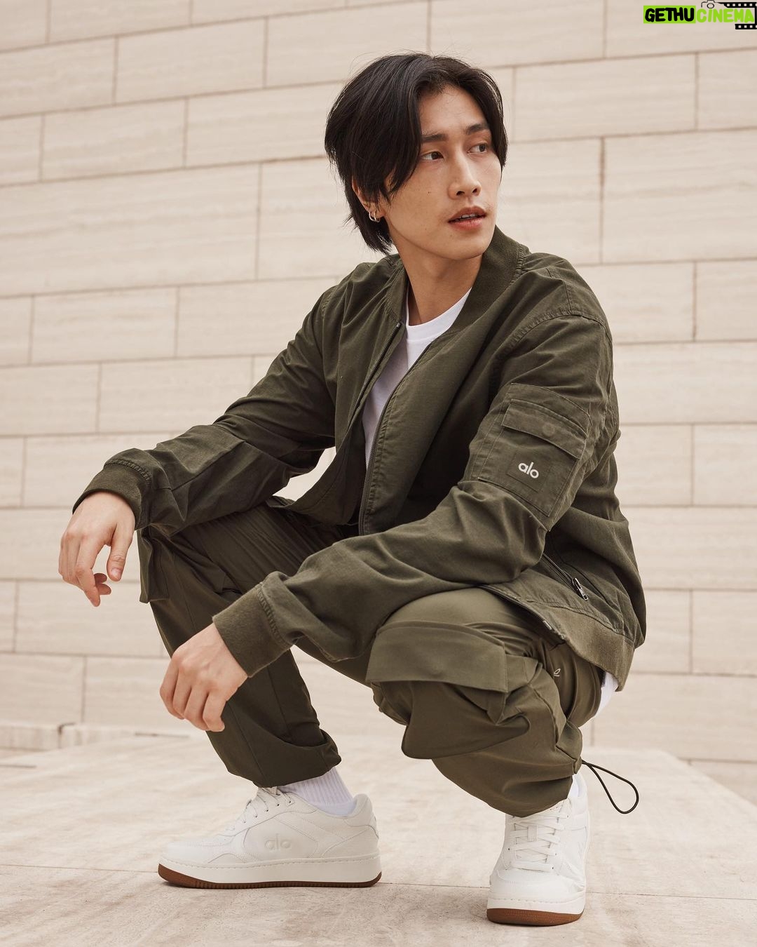 Wichapas Sumettikul Instagram - Street style 👟 @biblesumett touches down from Thailand in the #alox01classic 📍