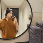 Wichapas Sumettikul Instagram – Selfie