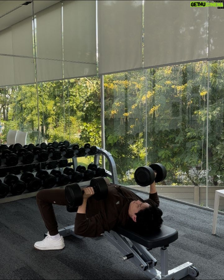 Wichapas Sumettikul Instagram - Have you worked out today?