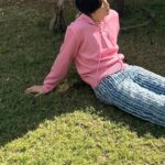 Wichapas Sumettikul Instagram – Black or pink?