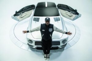 Will.i.am Instagram - This is what my dream looked like…making it real took a team…

Thank you @westcoastcustoms @mercedesamg…#innovationforpurpose