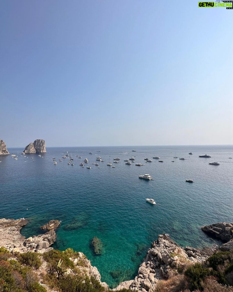 William Franklyn-Miller Instagram - My Italian remains obsolete 💥💥💫 Amalfi Coast
