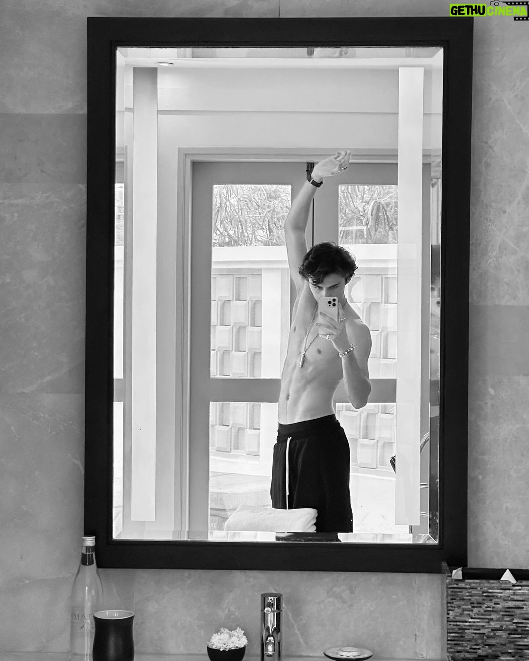 William Franklyn-Miller Instagram - Not going to use the tub but I’ll stand in it