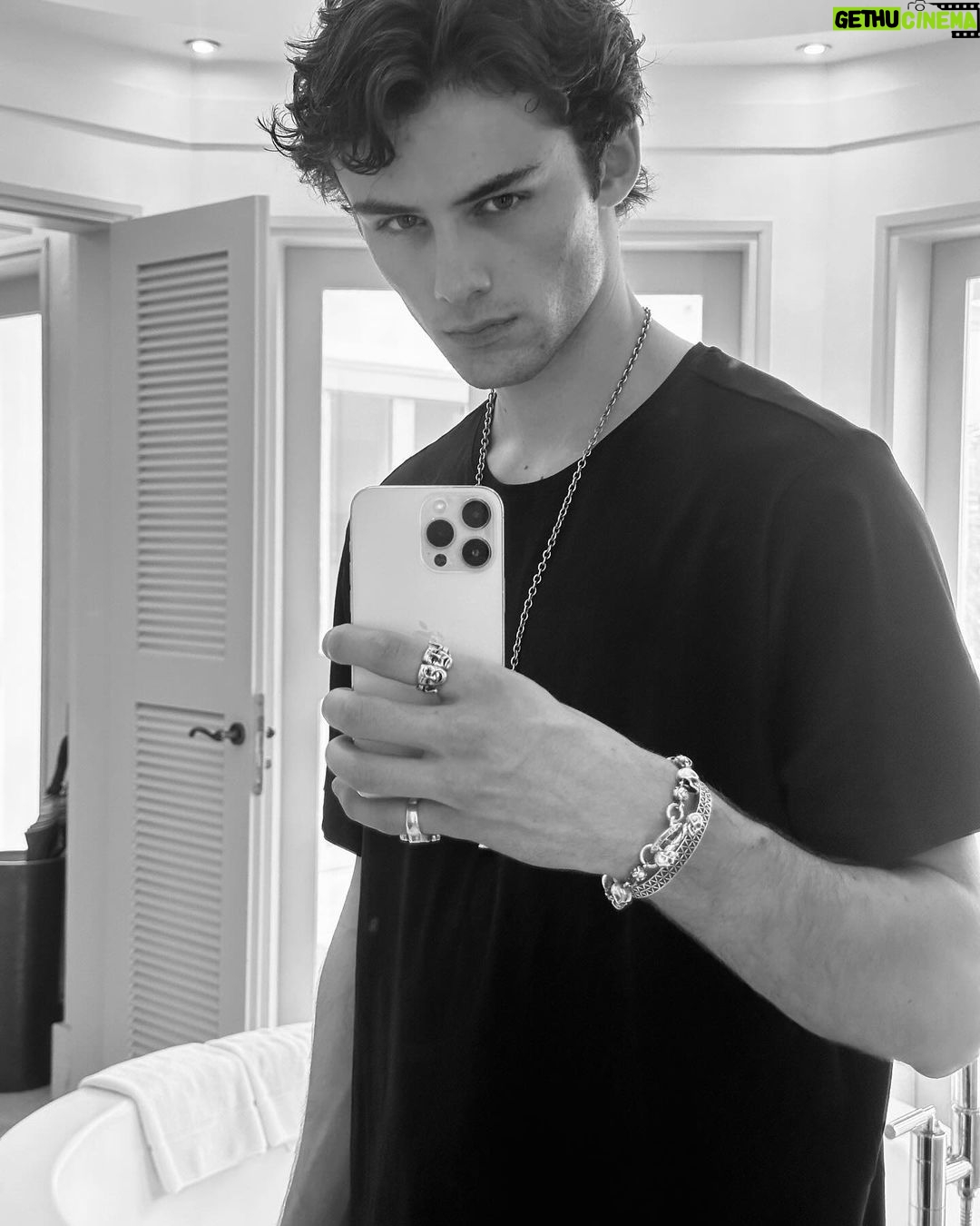 William Franklyn-Miller Instagram - Not going to use the tub but I’ll stand in it