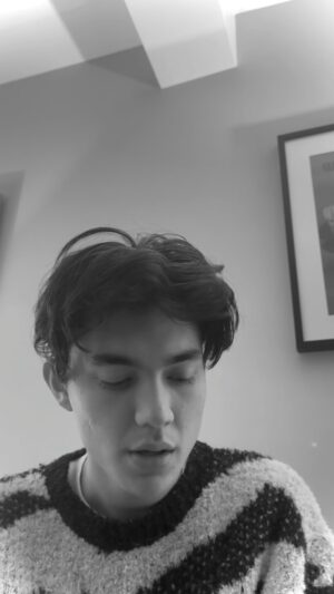 William Gao Instagram - Got carried away at the end. Happy Valentines. Peace and love 💜

‘My funny valentine’ by Richard Rodgers and Lorenz Hart