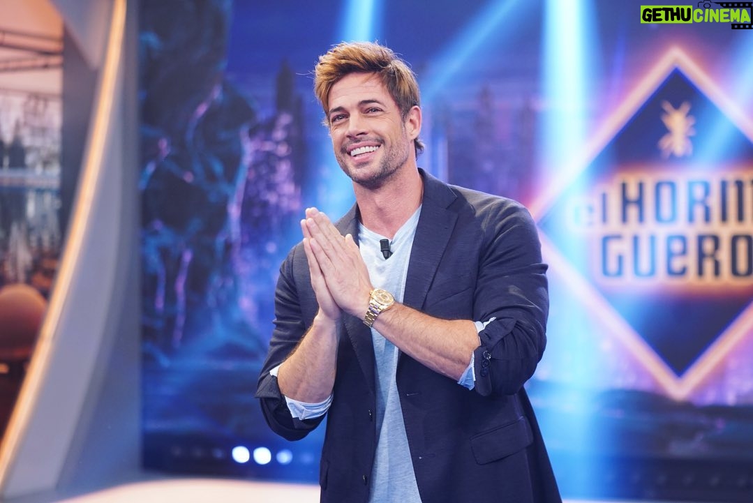 William Levy Instagram - Gracias @pablomotos y @elhormiguero por el buen rato. La pase incre铆ble. Gracias de coraz贸n.馃檹馃徏