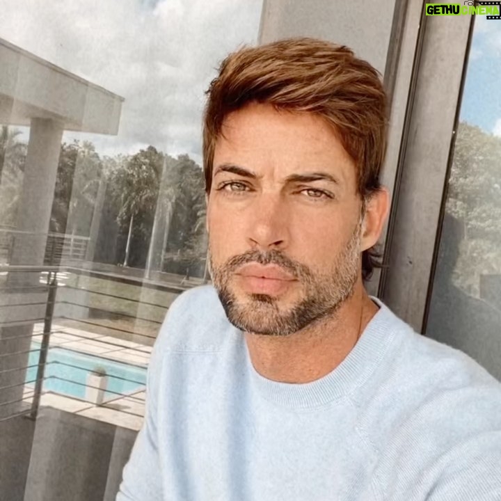 William Levy Instagram - Estoy emocionado de asociarme de nuevo con @hallowapp esta Pascua para ayudarte a encontrar la alegría a través de la oración y la meditación. Tuve una Cuaresma tan significativa con el Desafío #Cueresma2022 de Hallow. Únete a mí esta temporada de Pascua para orar con las miles de oraciones, meditaciones y música de Pascua en Hallow. Incluso puedes rezar la Novena de la Divina Misericordia que conduce al Domingo de la Divina Misericordia. Hasta el próximo miércoles, Hallow te dará 3 meses gratis en hallow.com/williamlevy. Enlace en la biografía. ¡¡¡Feliz Pascua!!! I’m excited to partner again with the @hallowapp this Easter to help you find joy through prayer and meditation. I had such a meaningful Lent with Hallow’s #Cueresma2022 Challenge. Join me this Easter season in praying with the thousands of prayers, meditations, and Easter music on Hallow. You can even pray the Divine Mercy Novena leading up to Divine Mercy Sunday. Until next Wednesday, Hallow is giving you 3-months for free at hallow.com/williamlevy. Link in bio. Happy Easter!!! #ad #Hallowapp #Easter #Easterblessings #Joy #Resurrection #HappyEaster #Eastermiracles #Pascua #PascuaConHallow #HallowDivinaMisericordia #Resurrección #FelizPascua #HallowEnEspañol