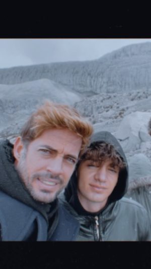 William Levy Instagram - Que Dios siempre ilumine y cuide a nuestros hijos 🙏🏼