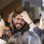 William Levy Instagram - No hay mejor premio en el mundo que recibir el cariño del público. Gracias #españa🇪🇸 por tanto cariño. Nos vemos de vuelta en unas semana 😉🙏🏼 Los créditos de las fotos porfa si saben dejen saber saca. Yo las agarre de las mis fans Con respeto 🙏🏼. Love you all