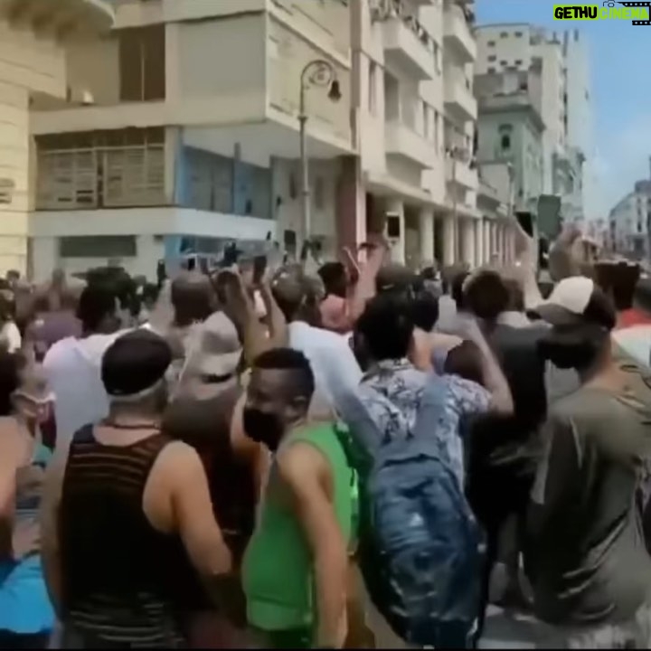 William Levy Instagram - The protests that have erupted over the past year have made history. All of them were citizens who exercised their God given freedom to demand justice from those in power. Whether it’s about civil rights, police reform, immigration, voting, tax policy, women’s rights, these protests all require one thing… freedom. This is what makes the protests in Cuba so different than the others. Their freedom was stolen over 60 years ago. For decades Cubans couldn’t demand justice because they had no voice. They have no right to speak, to assemble, to organize and be heard. This freedom is something so many in the free world take for granted. Today I see thousands in the streets of Havana declaring “we are not afraid!” and I am humbled by their bravery… As a boy in Cuba I watched as my family members were imprisoned for less. And we all know the stories of Cubans who were tortured and executed for daring to speak out against those in power. I know firsthand how high the stakes are. In an era of unprecedented demands for civil rights and social justice, it’s time that these demands apply to the Cuban people too. These people in the streets are risking everything to ensure that their children can be free, and they deserve all of our support. May God bless and protect the Cuban people and may we all do everything in our power to ensure that they are successful in reclaiming the freedom that they once had in Cuba. #soscuba #freecuba #freedom Está en inglés para que me entienda el mundo entero.