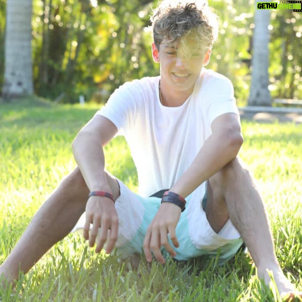 William Levy Instagram - #happybirthday to you My #champ @christopherlevy ya son 15 años 😮..Mi gente hoy les comparto con mucho orgullo una de las muchas conversaciones que tengo con mi hijo . Estoy muy orgulloso de ti mi campeón. Esto fue Nov 27 2020 y eran la 1:01 am ME: Amo papi. Good night. Love you so much. I don’t like being away form you. I miss you a lot. But I’m so happy that I have the best son in the world. I thank God every day for giving me the best son a father could ever have and it makes me stronger to know that you are strong. I’m so proud of you and how you are taking this situation like a grown man. You inspired me. I know how difficult this is for you not to be able to do what you love the most but again only a kid like you with that mentality of a Gladiator that you have Can go through it. This is gonna make you stronger than ever. Remember it’s not about how many times you fall, it’s about how many times you get up. You will get up. Not only physically but mentally and spiritually as well. You will be stronger than ever. I have faith in you and God. You are my happiness and nothing makes me more happy then seeing you doing what you love and being healthy. I’m so proud of you little man. You are going to do this. You’re the best. You’re a champion. You’re a Gods Warrior and he is with you and taking care of you and holding you with his righteous right hand. He will make you strong and this is part of the process. Trust him and give avrything you got to get you where you belong, among the best in the world. Love you papi. MY CHAMP: I love you papi thank you so much for being my dad im so happy i can be your son and i know that this situation is going to end up better than it started so im not worried one bit i love you papi i miss you goodnight