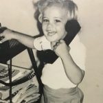 William Levy Instagram - La familia es lo más importante que tenemos. No olviden eso nunca. Te amo Mima, te amo Mami, te amo Tio. Gracias por la educación que me dieron. Pude carecer de muchas cosas cuando niño, pero nunca del amor y el cariño de ustedes. 📸by @chepejose
