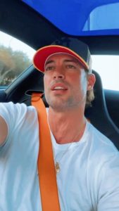 William Levy Instagram - Para todas ustedes que siempre me llenan de cariño. Les mando besos. Las quiero. Siempre felices. Nunca dejen que nadie les quite esa sonrisa de su rostro y menos personas que no te valoran. Love you all 😉