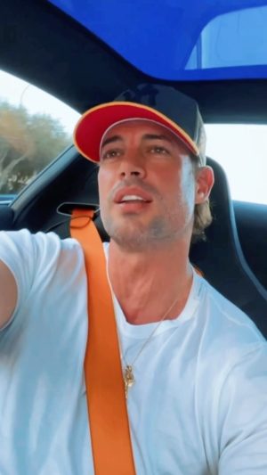 William Levy Instagram - Para todas ustedes que siempre me llenan de cariño. Les mando besos. Las quiero. Siempre felices. Nunca dejen que nadie les quite esa sonrisa de su rostro y menos personas que no te valoran. Love you all 😉