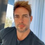 William Levy Instagram - Estoy muy emocionado de compartir mi nueva colaboración para guiarte en oración y meditación en @hallowapp la app católica de oración y meditación #1 en el mundo. Haz la prueba gratis dando clic en hallow.com/williamlevy. Enlace en la biografía. #Hallowapp #Hallowappespanol #Rosario #RosarioHallow #HistoriasBiblicas #HallowEnEspañol #ad