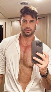 William Levy Instagram - 😉💯 LOVE YOU ALL !!!