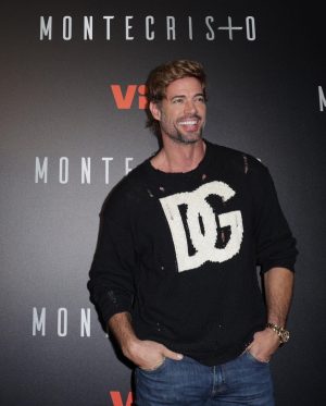 William Levy Instagram - At the premier  #montecristo no olviden que a las 3am ET ya está disponible en @vix se les quiere  @secuoyastudios  #miami