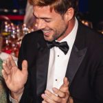 William Levy Instagram - Noche mágica con excelentes compañeros !!! Gracias Marbella 🙏🏼. Gracias @fundacionstarlite por el reconocimiento. Gracias @sandrastarlite @rberdones y @antoniobanderas y como siempre gracias a mi gente linda por tanto cariño. Los amo. No olviden que lo mejor que podemos hacer es ayudar a alguien mas sin esperar nada a cambio.