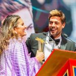 William Levy Instagram - Noche mágica con excelentes compañeros !!! Gracias Marbella 🙏🏼. Gracias @fundacionstarlite por el reconocimiento. Gracias @sandrastarlite @rberdones y @antoniobanderas y como siempre gracias a mi gente linda por tanto cariño. Los amo. No olviden que lo mejor que podemos hacer es ayudar a alguien mas sin esperar nada a cambio.