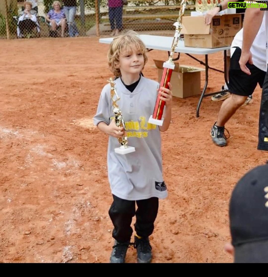 William Levy Instagram - So proud of you champ!!! Thank God for always taking care of you and protecting you. Love you so much papi !!! I’m you’re biggest fan !!! #1 fan @christopherlevy #baseball #passion #allstar #bestson
