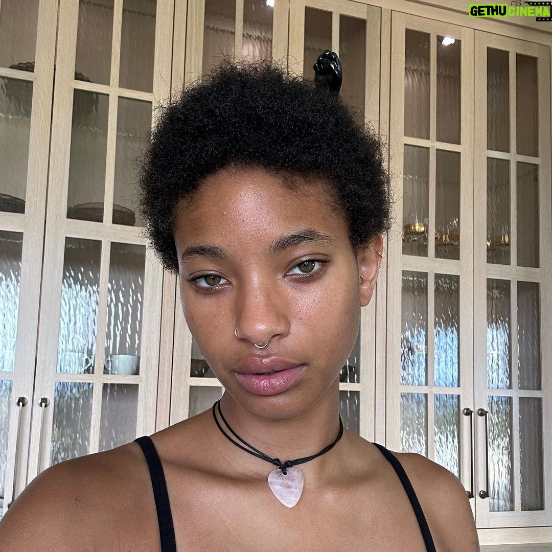 Willow Smith Instagram - I’m tryna buy my neighbor house