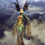 Willow Smith Instagram - “Thierry Mugler: Couturissime” is now open at @brooklynmuseum When I think of my @muglerofficial family, I feel so humbled by the extraordinary legacy left by the late and great Manfred Thierry Mugler to such an amazing House✨ A legacy, now visible for the very first time in the US 🌎 #mugler #muglerarchives #couturissime #ad Alan Strutt (born 1967). Yasmin Le Bon, Palladium, London, 1997. Evening Standard Magazine, October 1997 La Chimère collection, “La Chimère” gown, Haut
