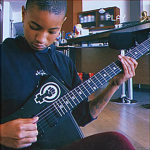 Willow Smith Instagram - 💕☠️It’s been a while☠️💕
thought I’d serve some semi <hard riffs> this afternoon