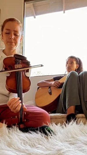 Willow Smith Instagram - A couple days ago was the 1 YEAR anniversary of @jahnavi_harrison & I’s project 🌞<RISE>🌞 the connectedness and divine sisterhood that we cultivated together during the creation of this album is nothing like I’ve ever felt & I am so honored, excited and, grateful to continue to nurture and grow that energy in my life more and more everyday 🙏🏾 let’s all try to support & encourage each other to increasingly live for and with higher purpose until the day we shed these physical bodies and reunite with The Divine. I am so grateful to everyone who supported & continues to support this project ❤️ more devotional music to come in the future !!

SONG: GAJENDRA