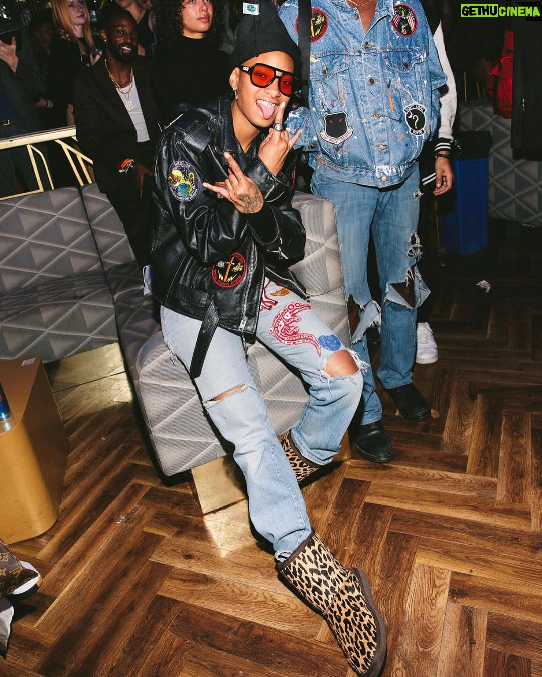Willow Smith Instagram - my crazy ass annoying @anderson._paak on his b-day a few days ago 🥰