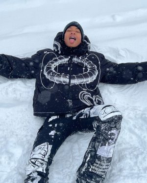 Willow Smith Instagram - 🖤<@msftsrep>🖤