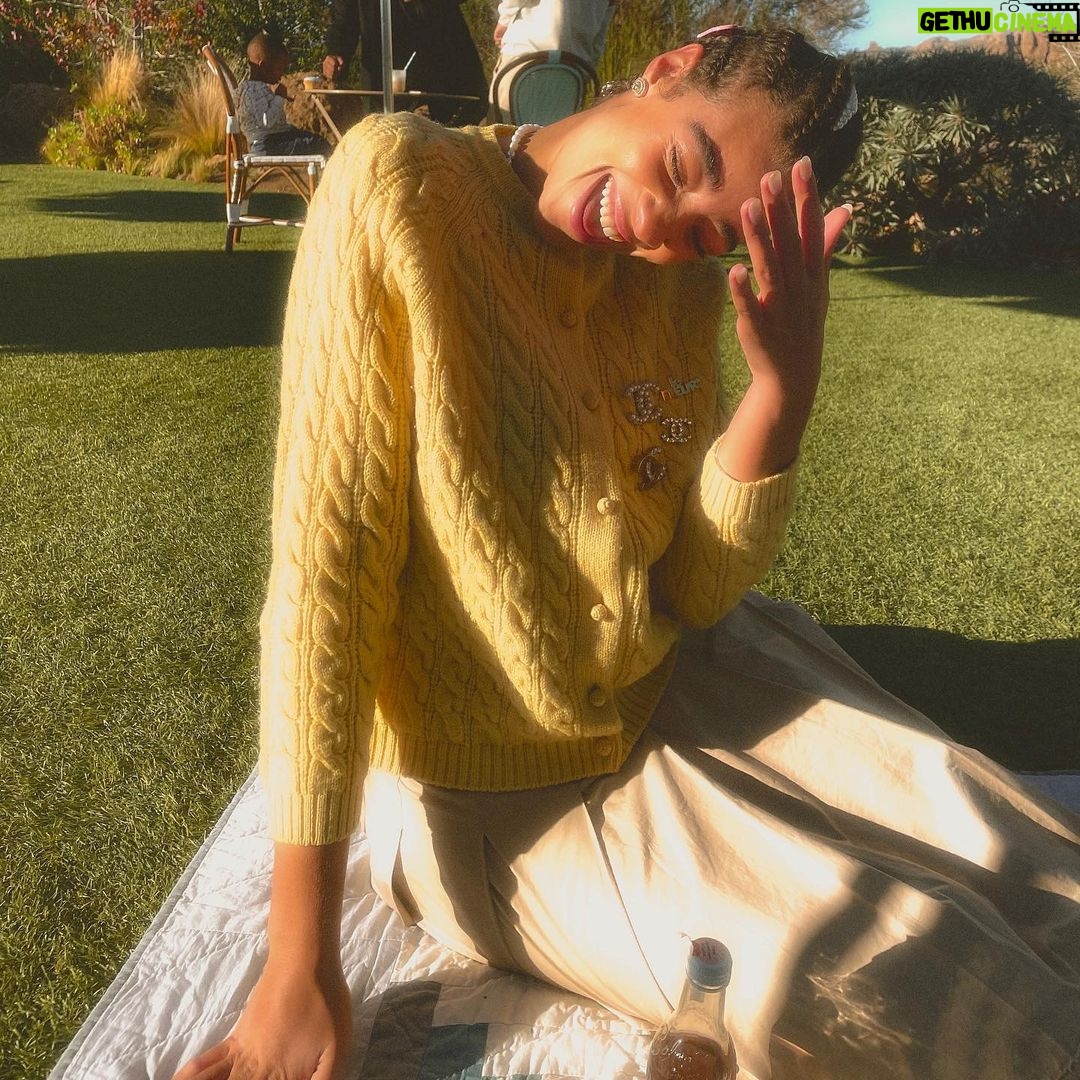 Willow Smith - 257.1K Likes - <💛🌸>