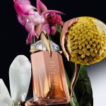 Willow Smith Instagram - 🪷✨Introducing Alien Goddess Supra Florale✨🪷 Photographer @danielsannwald Stylist @sonnenscheinhrz #mugler #AlienGoddess #newfragrance #ad