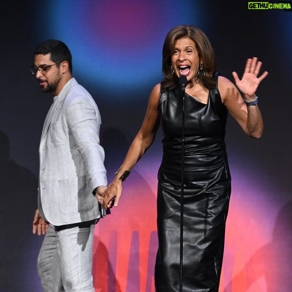 Wilmer Valderrama Instagram - Presenting to my friend @hodakotb Her @thewebbyawards for best interviewer/Talkshow Podcast Congratulations, and thank you for your kindness.