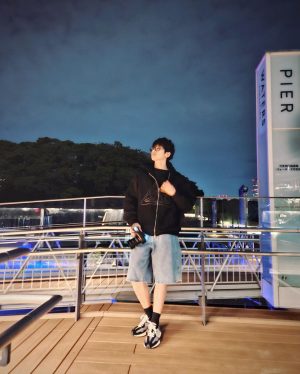 Wonwoo Instagram - 카메라 들고 산책