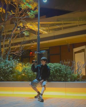 Wonwoo Instagram - 카메라 들고 산책