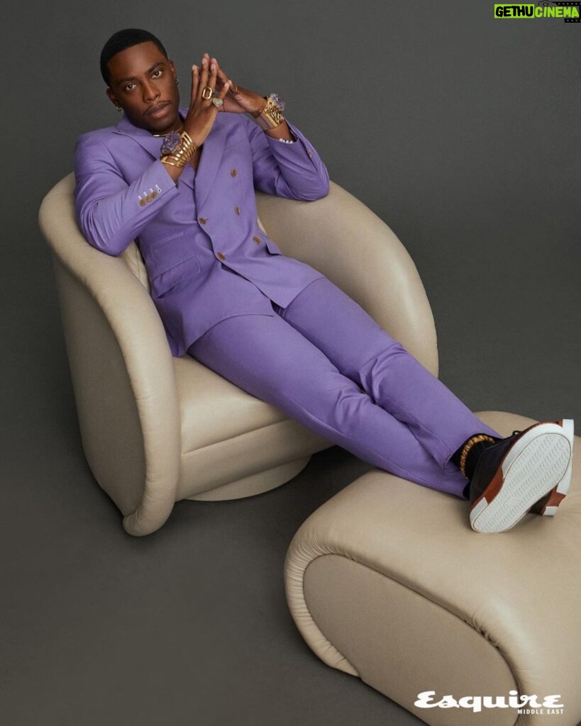 Woody McClain Instagram - In our new issue, actor @woody_thegreat from @ghoststarz pays homage to the styling legacy left behind by the late Chadwick Boseman. Check out in new October issue of Esquire Magazine! OUT NOW! Magazine: @esquiremiddleeast Photographer: @lalotorre Fashion Stylist / CD: @mickeyboooom , rep’d by @theonly.agency Grooming: @melangenyc Stylist’s Assistant: @poshmckoy Set Designer: @kelseyhannahwalsh