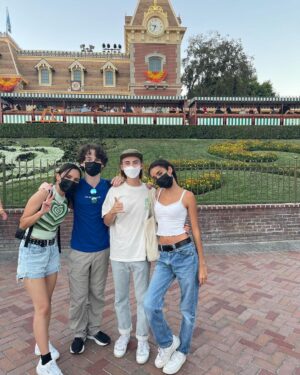 Wyatt Oleff Instagram - dibsney