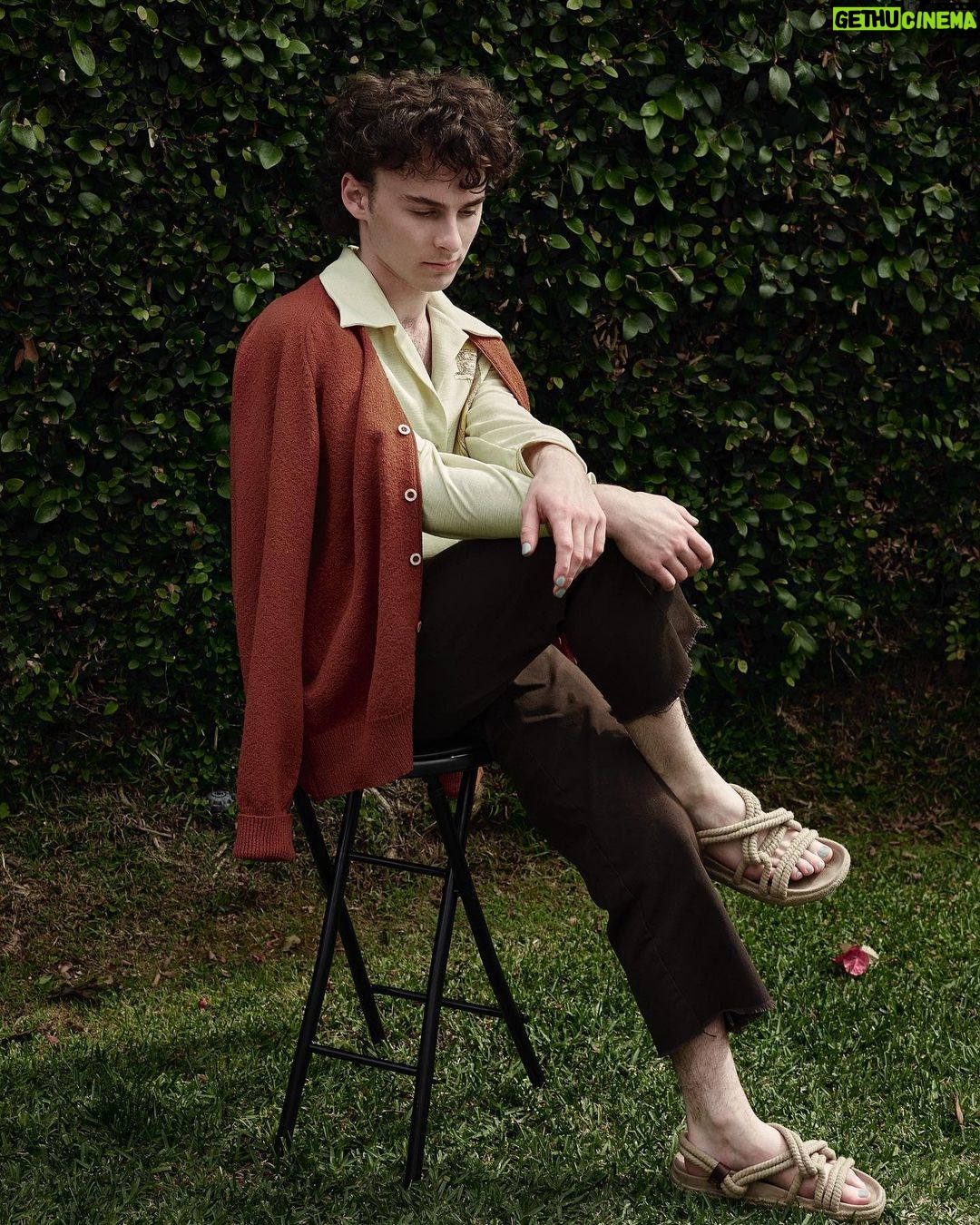 Wyatt Oleff Instagram - what is he doing there sitting so seriously with so much eye makeup on??? check the link in the bio i don’t know @hauteliving