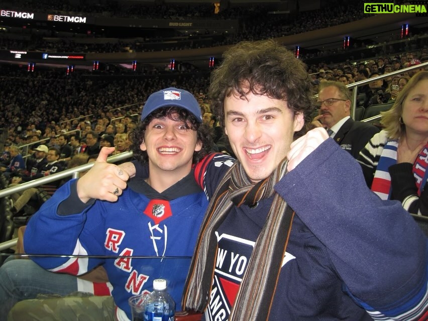 Wyatt Oleff Instagram - on the range… absolutely gobstobblingly loving my rangers! @nyrangers