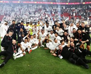 Xavi Hernández Instagram - Campions de la #AmirCup2021. Orgull màxim. Quin equip! Quina família! Gràcies a tots per l’esforç i el treball en equip. 🏆⚽️ #AlSaddFamily @alsaddsc 

Campeones de la #AmirCup2021. Orgullo máximo. ¡Qué equipo! ¡Qué familia! Gracias a todos por el esfuerzo y el trabajo en equipo. 🏆⚽️ #AlSaddFamily @alsaddsc 

Champions of #AmirCup2021. Really proud. What a team! What a family! Thank you for the effort and teamwork. 🏆⚽️ #AlSaddFamily @alsaddsc